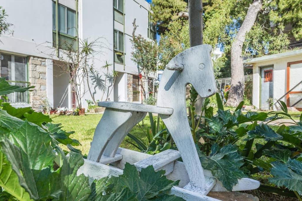 Sunny Apartment With 2 Bedrooms And Garden 格利法达 外观 照片