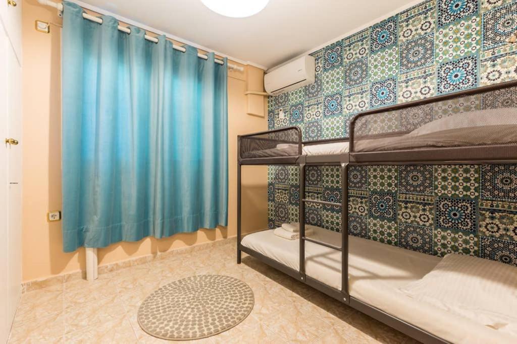 Sunny Apartment With 2 Bedrooms And Garden 格利法达 外观 照片