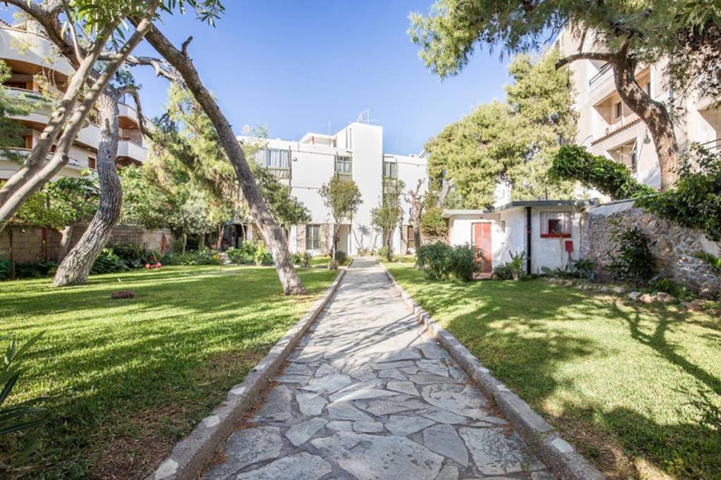 Sunny Apartment With 2 Bedrooms And Garden 格利法达 外观 照片